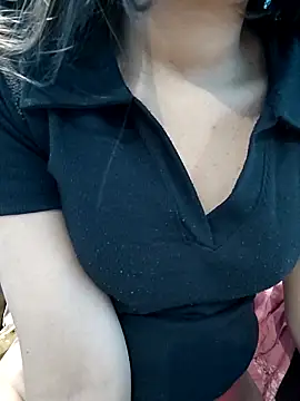 Snapshot of Vaani_Actress chatting on February 3, 2026, 2:53 am Vaani Actress online show from February 3, 2026, 2:53 am