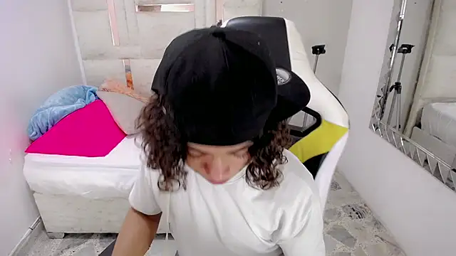 Stein  online show from November 22, 2025, 8:40 pm