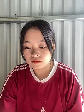 Snapshot of Julia-Elsa chatting on October 19, 2025, 7:22 am Julia-Elsa online show from October 19, 2025, 7:22 am