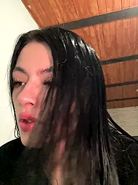 LiaCollings online show from September 10, 2025, 11:42 am