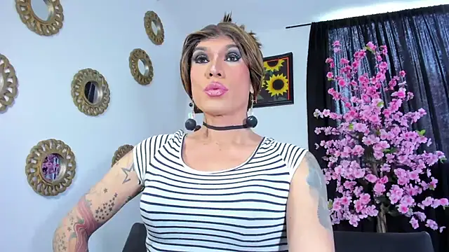 JessiicaExoticX1 online show from June 21, 2026, 5:41 pm