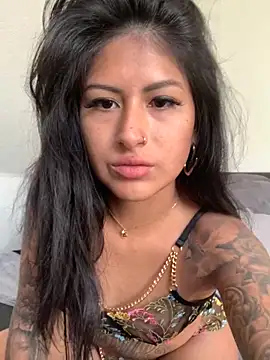 mrskarmaa online show from November 2, 2025, 2:11 pm