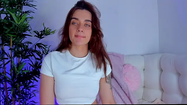 MissLana77 online show from September 18, 2025, 12:57 am