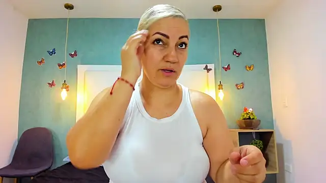 Snapshot of Heidy_milf chatting on September 26, 2025, 7:54 pm Heidy milf online show from September 26, 2025, 7:54 pm