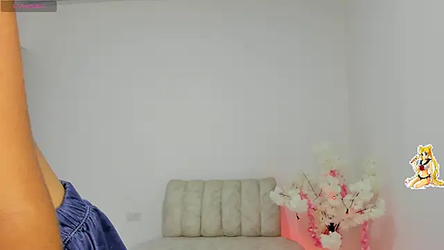 luxurykatty online show from September 18, 2025, 10:24 pm