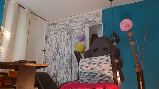 hanna mooreee online show from April 21, 2026, 7:20 pm