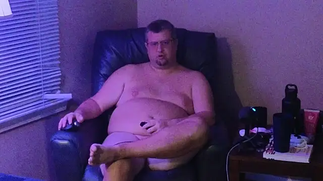 Single White Male online show from October 2, 2025, 11:41 pm