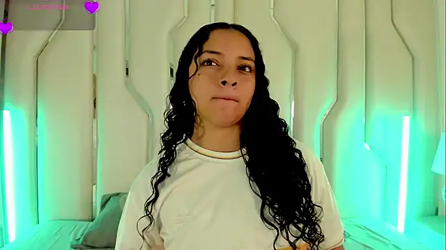 Snapshot of Angellit_Afrodita_ chatting on June 27, 2026, 9:59 am Angellit Afrodita online show from June 27, 2026, 9:59 am