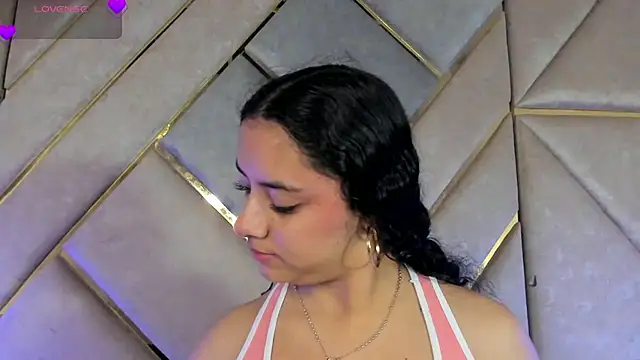 Angellit Afrodita  online show from April 5, 2026, 9:38 am