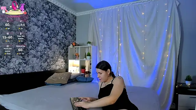 Laila Blarr online show from September 12, 2025, 9:53 am