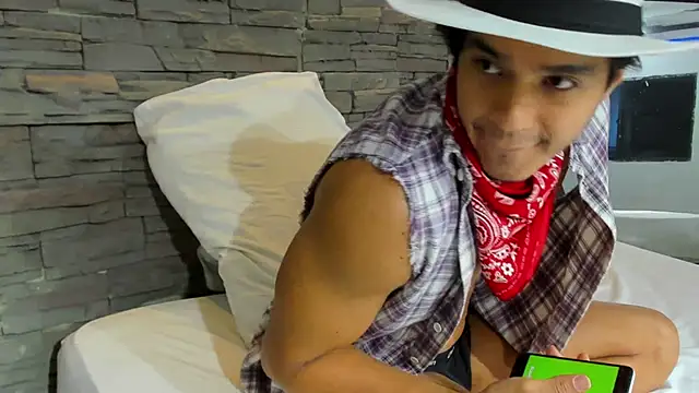 Anker Colin online show from November 1, 2025, 3:02 am