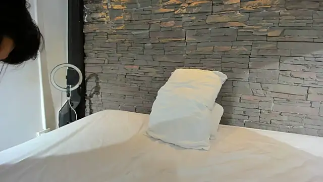 Anker Colin online show from November 11, 2025, 4:29 am