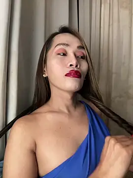 RomanticPearlTS online show from April 13, 2026, 1:37 pm