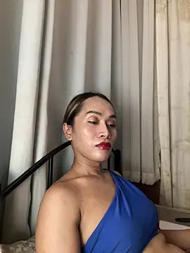 RomanticPearlTS online show from March 2, 2026, 5:08 am