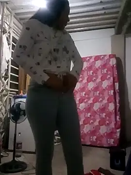 Blonde foxx online show from September 16, 2025, 5:30 am