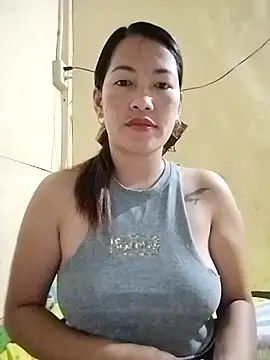 wildxxxGia online show from October 3, 2025, 4:41 pm