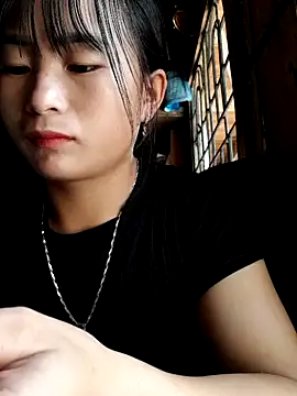 Sunyinn online show from September 19, 2025, 2:04 am