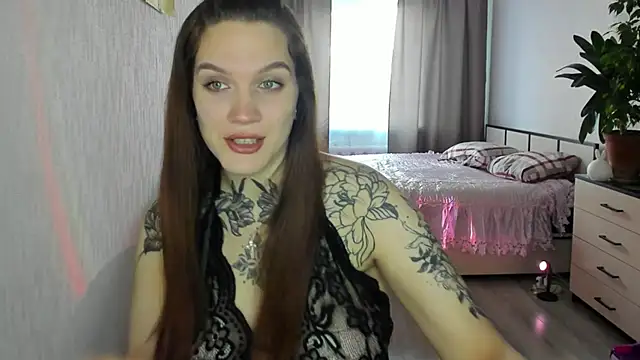 Snapshot of Luna_Ver chatting on September 30, 2025, 3:56 am Luna Ver online show from September 30, 2025, 3:56 am