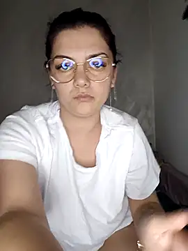 LadyNora online show from April 12, 2026, 5:27 pm