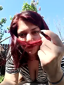 Snapshot of LadyNora chatting on May 5, 2026, 7:44 am LadyNora online show from May 5, 2026, 7:44 am