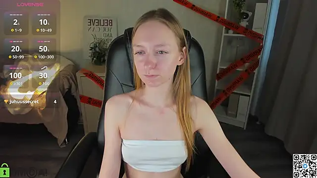 Mia E1fie online show from October 25, 2025, 9:30 am