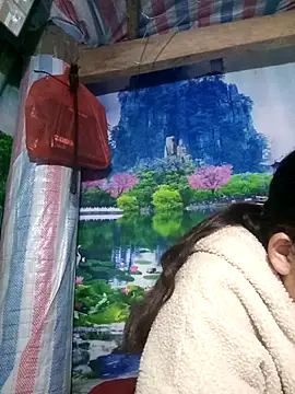 PhamPhung online show from February 5, 2026, 2:02 pm