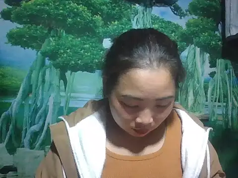 PhamPhung online show from October 4, 2025, 1:01 pm