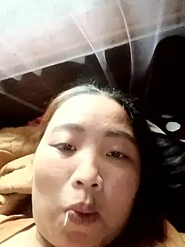 PhamPhung online show from September 29, 2025, 7:04 am