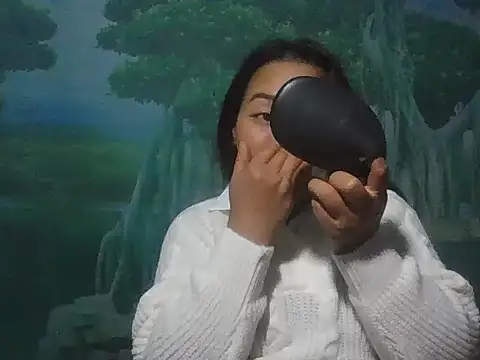 PhamPhung online show from November 26, 2025, 2:28 pm