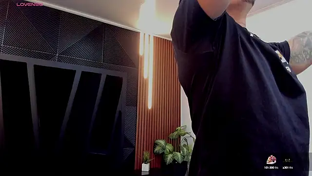 marco garciia  online show from September 23, 2025, 11:12 pm