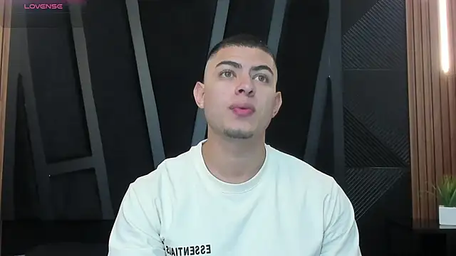 marco garciia  online show from October 4, 2025, 11:17 pm