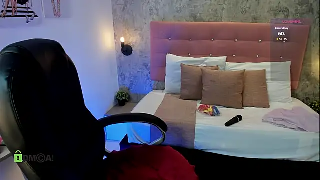 brithanycollins online show from September 30, 2025, 12:44 pm