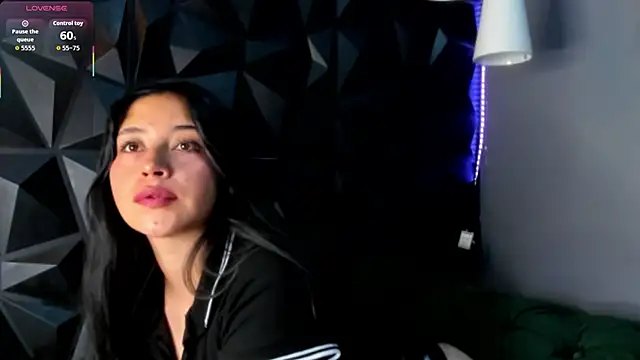 vela-kimm online show from March 10, 2026, 2:43 pm