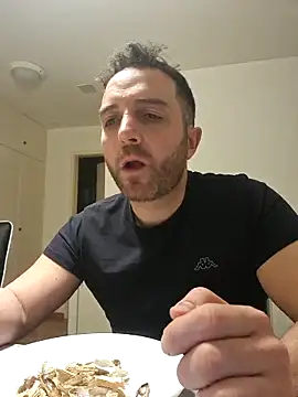 spaccaa online show from March 15, 2026, 11:01 pm