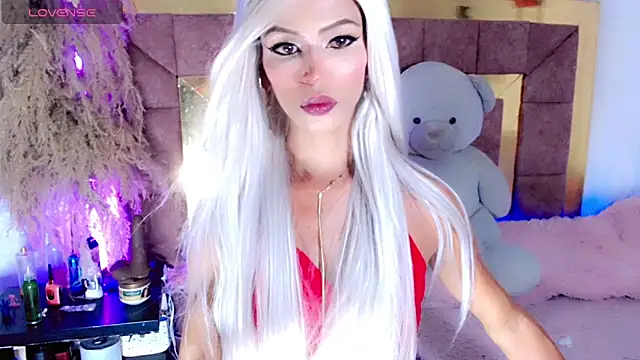 Snapshot of ravenous_charmer chatting on May 26, 2026, 5:55 pm ravenous charmer online show from May 26, 2026, 5:55 pm