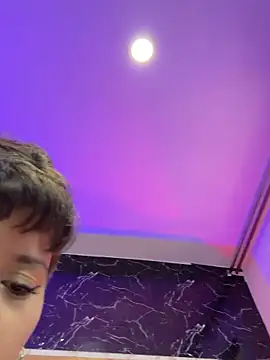 DayanaDG online show from November 16, 2025, 10:13 pm