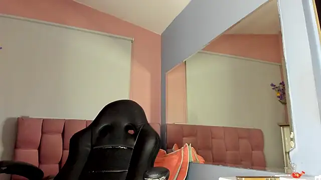 Snapshot of Tommy_Lovee chatting on September 9, 2025, 5:28 am Tommy Lovee online show from September 9, 2025, 5:28 am