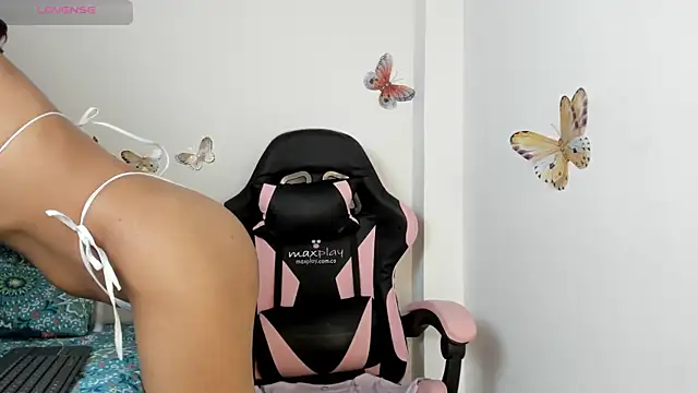 mari-ross online show from December 2, 2025, 2:12 am