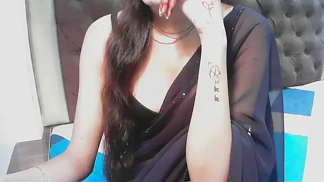 elize   online show from October 14, 2025, 2:56 am