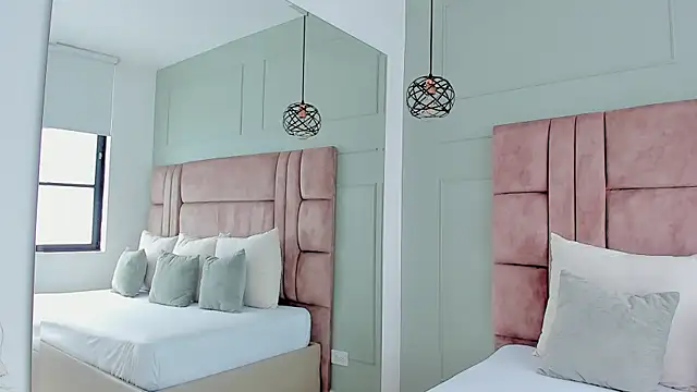 Snapshot of julieta_rosee chatting on February 13, 2026, 6:19 pm julieta rosee online show from February 13, 2026, 6:19 pm