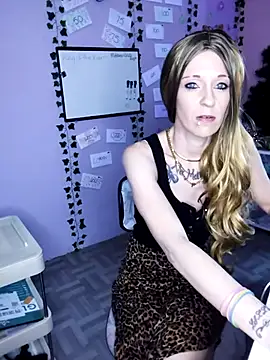 Purple2StayThnxx online show from December 1, 2025, 7:37 pm