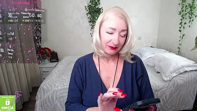 Snapshot of hunters_woman chatting on October 7, 2025, 1:56 pm hunters woman online show from October 7, 2025, 1:56 pm