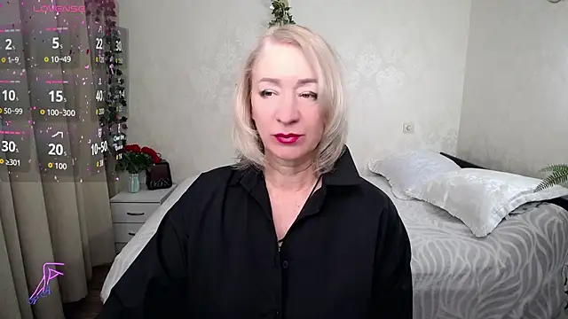 Snapshot of hunters_woman chatting on November 22, 2025, 1:43 pm hunters woman online show from November 22, 2025, 1:43 pm