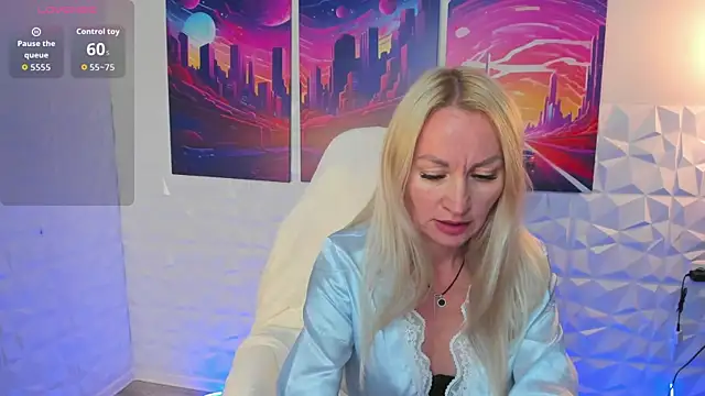 Snapshot of KiraSun chatting on September 29, 2025, 12:22 pm KiraSun online show from September 29, 2025, 12:22 pm