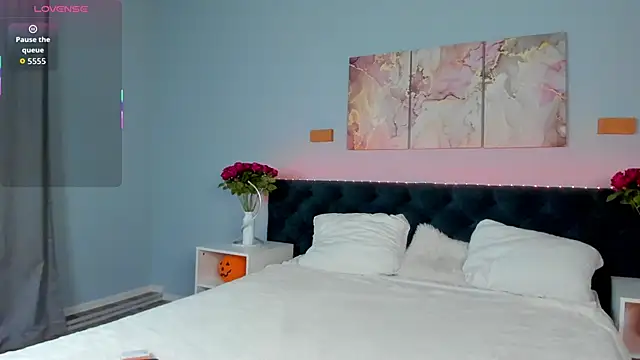 Snapshot of KiraSun chatting on November 7, 2025, 12:10 pm KiraSun online show from November 7, 2025, 12:10 pm