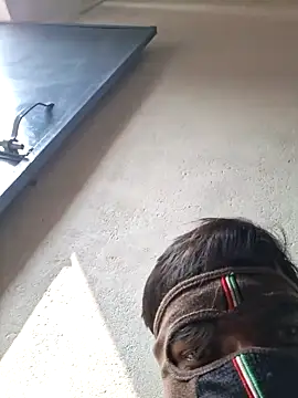 RAYI Queen 3 online show from November 26, 2025, 5:29 am