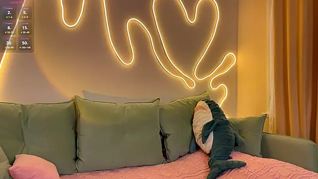 Eva Collinss online show from March 26, 2026, 2:10 am