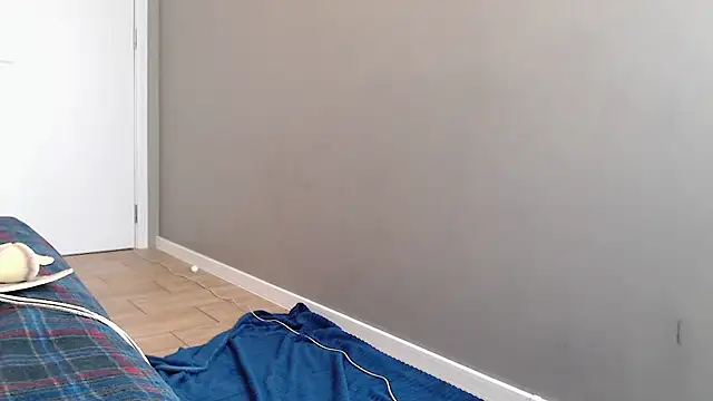 Snapshot of tokyomeow chatting on November 21, 2025, 5:28 am tokyomeow online show from November 21, 2025, 5:28 am