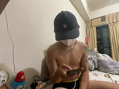 boyjoe10 online show from April 21, 2026, 3:51 pm