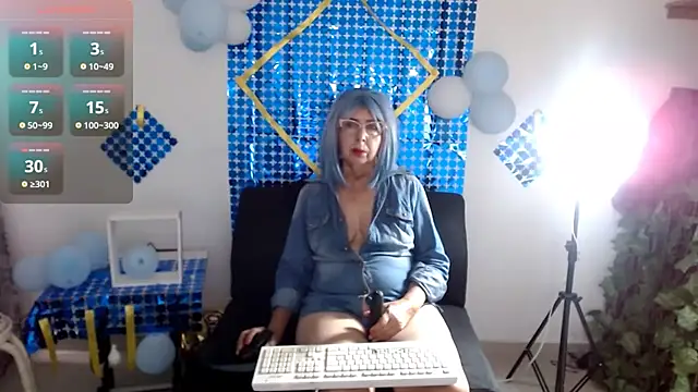 ruth blue21 online show from October 9, 2025, 7:58 pm